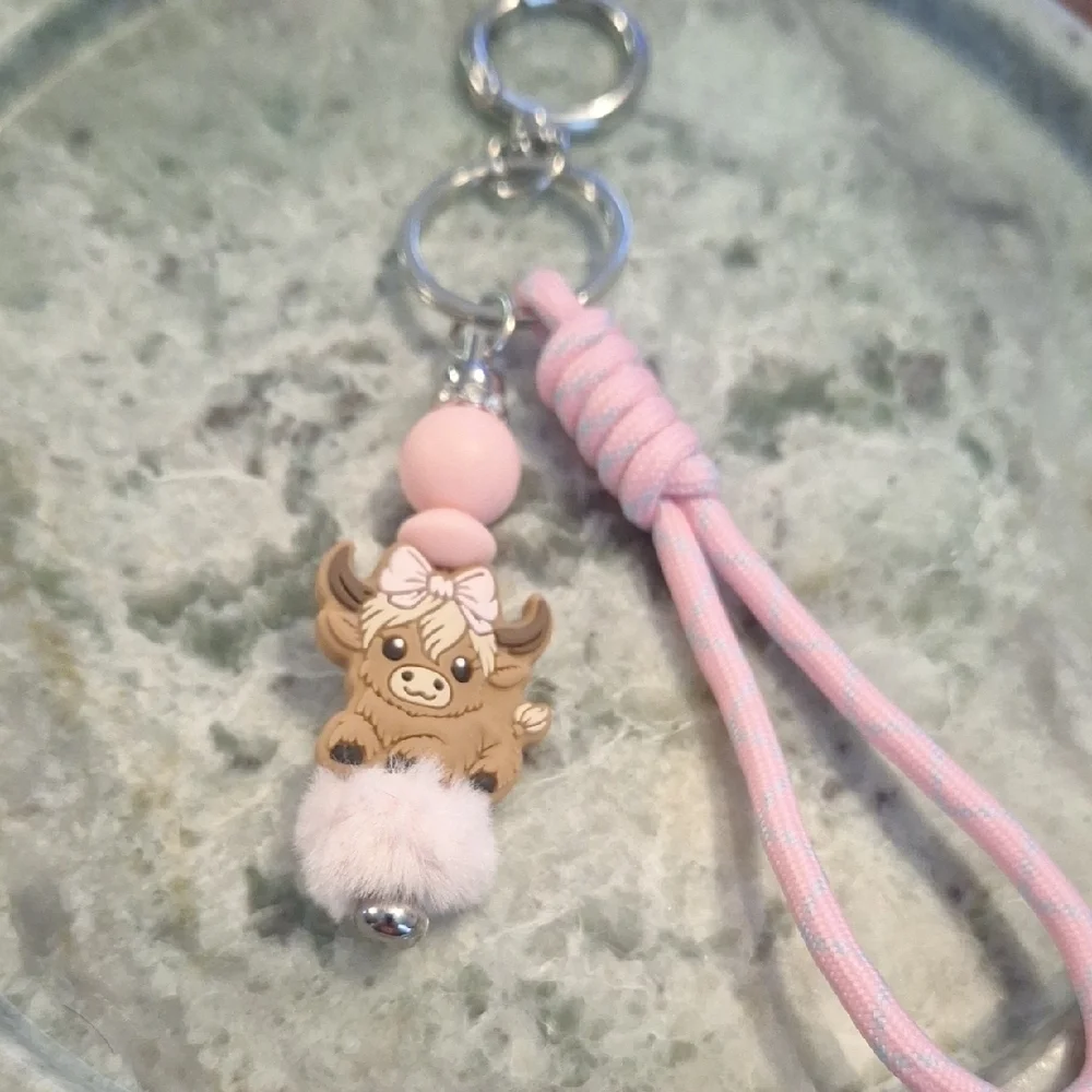 Adorable Pink Beaded Bag Charms Keychains